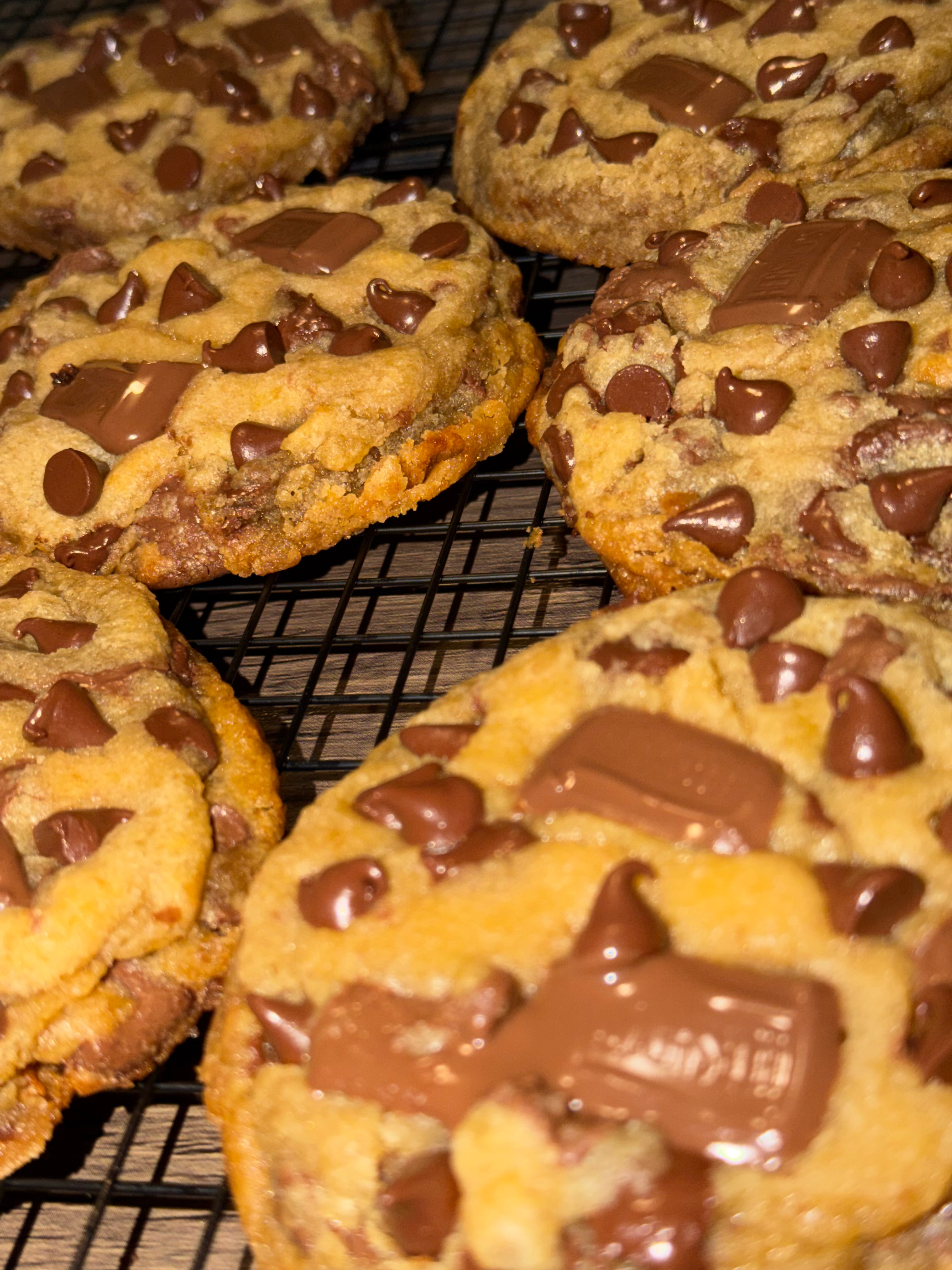 Chocolate Chunk & Chip Cookie